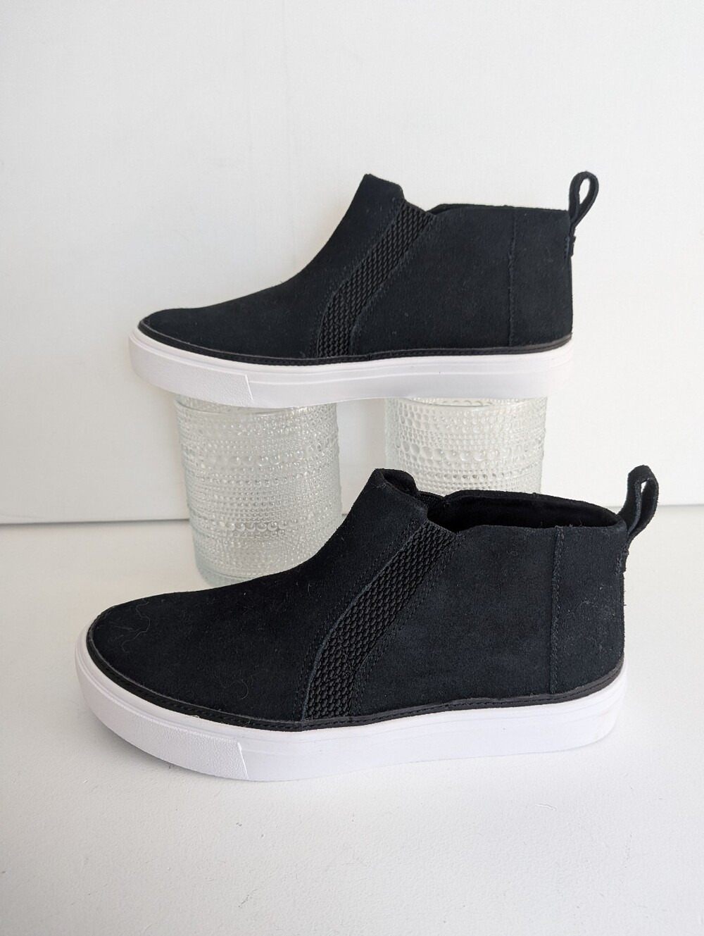 Toms Bryce Comfort Sneaker Women's Size US 7 M in Black Suede $80